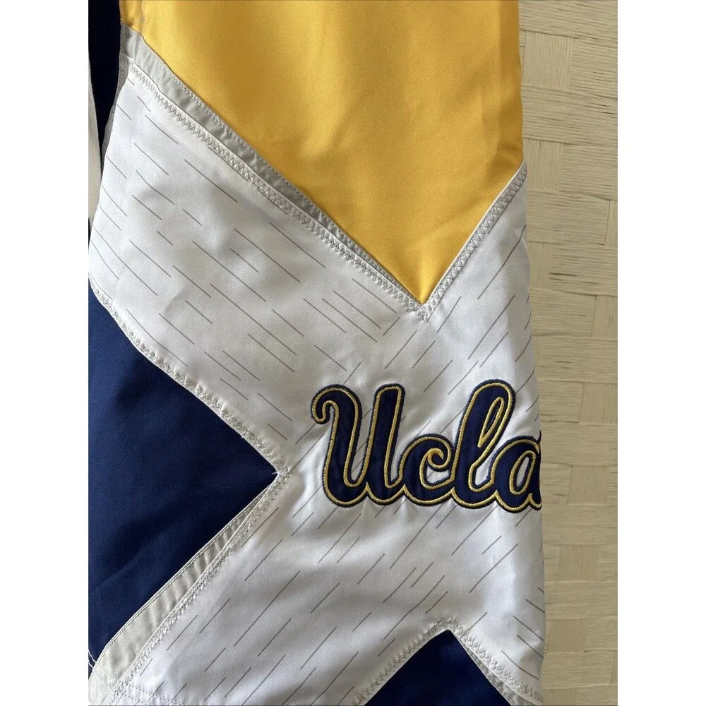 UCLA BRUINS BASKETBALL Size XL Men Campus Drive